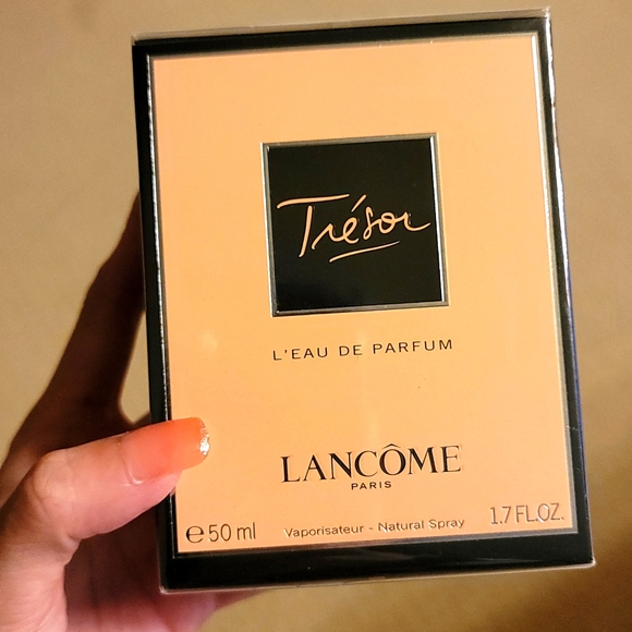 Other - Lancome Tresor Perfume